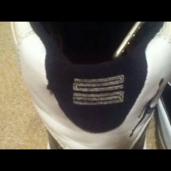 Concord 11 high - Picture 2 of 2