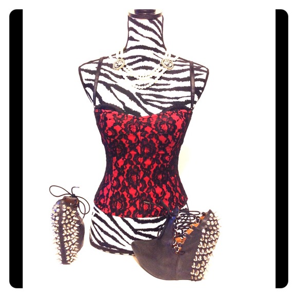 Victoria's Secret red lace corset size small