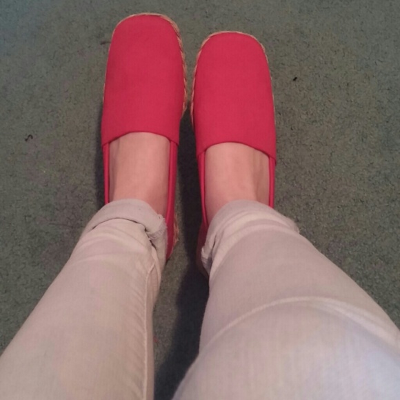 Red shoes.