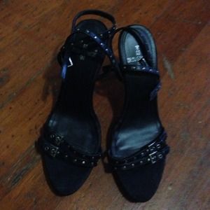 Wrapped around heels