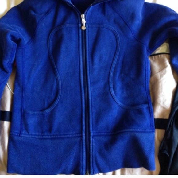 Blue lululemon hoodie