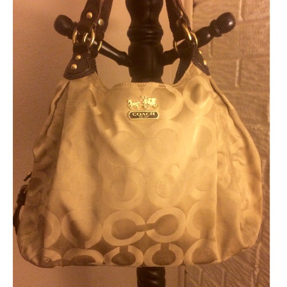 Coach Handbag w/ original Dustbag