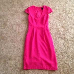 I'm selling a stylish H&M dress!