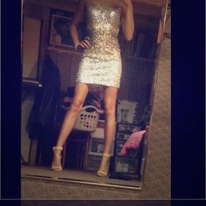 🚨SOLD! Sherri Hill Size 0 gold/nude (ctd)