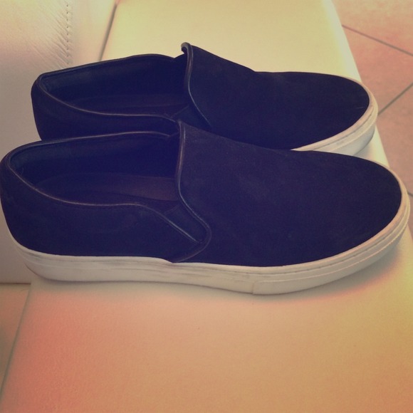 Aldo blk suede slip on sneakers Sz 7.5
