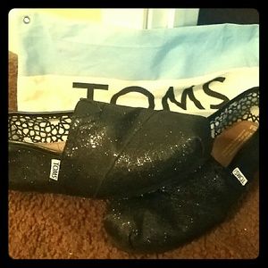 Toms flats size 9.5
