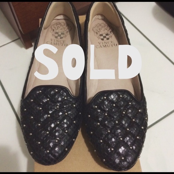 🎉SOLD on Vinted 🎉 Black quilted loafers / flats - Picture 1 of 4