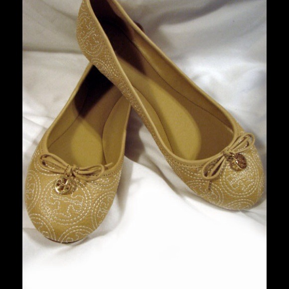 Tory Burch Shoes - CCO New Tory Burch Chelsea Logo Ballet Flats 9