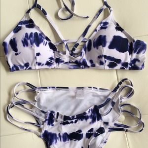 Blue and white strappy tie dye bikini set