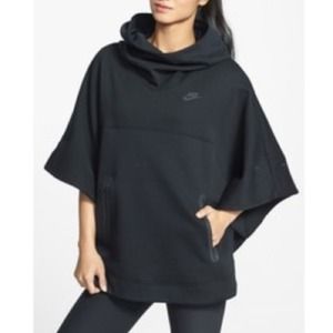 Nike tech fleece poncho