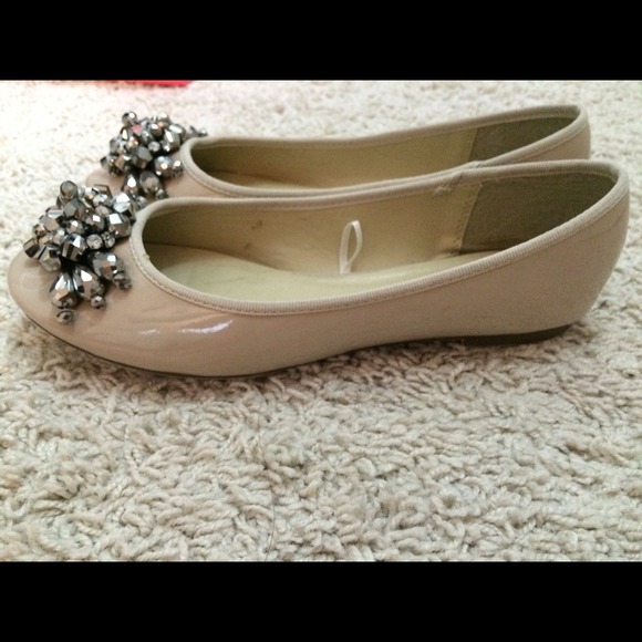 Nude flats - Picture 2 of 4