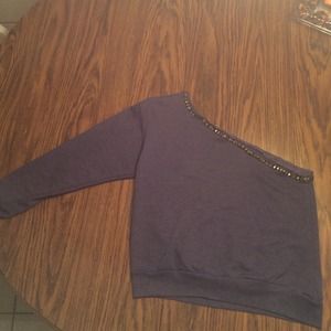 Asymmetrical sweatshirt