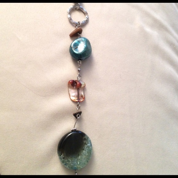 Long multicolor necklace - Picture 2 of 3