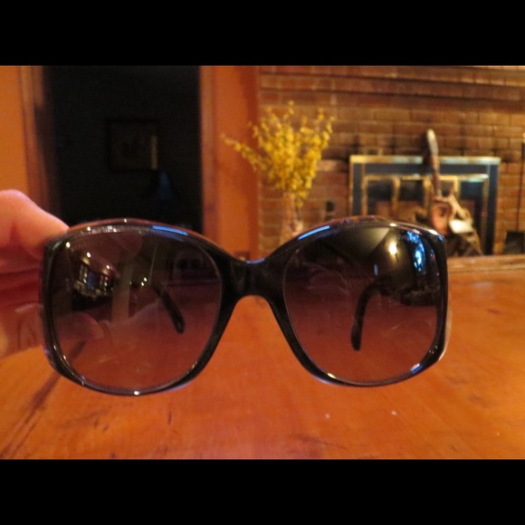 PRICE DROP!! Chanel authentic sunglasses