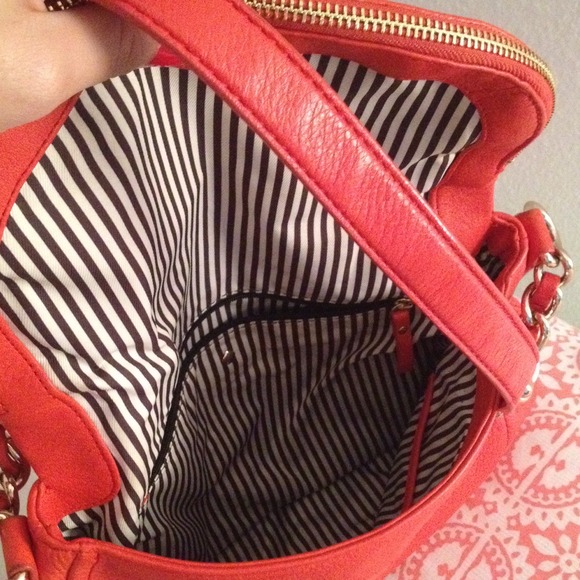 Kate Spade purse. Will trade - Picture 2 of 3