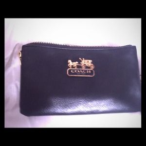 Coach style wristlet/wallet
