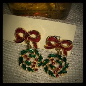 Two pairs Holiday earrings