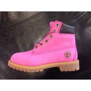 Brand New Susan G Komen Timberlands