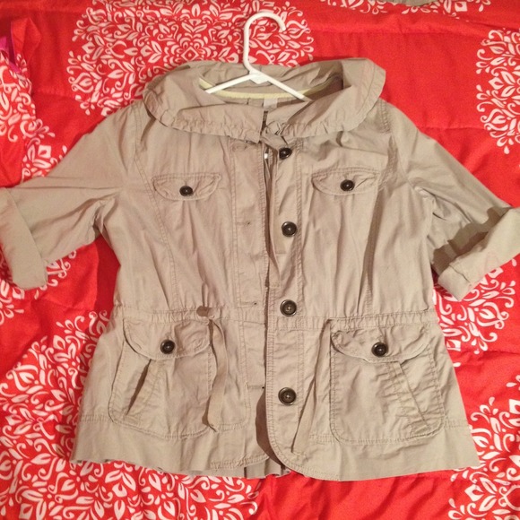 SOLD Mid sleeve jacket