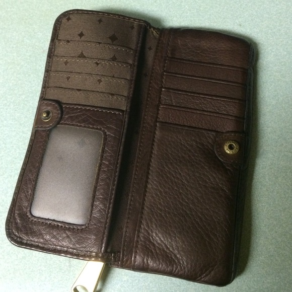 Fossil brown leather explorer wallet/clutch - Picture 2 of 4