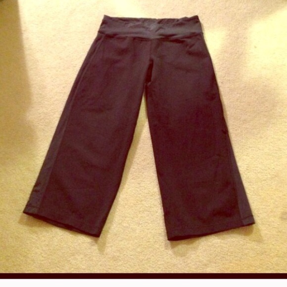 Authentic Lululemon Drawstring Crops