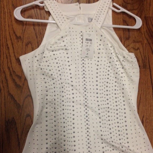 Cache white top! Xs