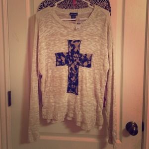 Brand new, super cute, fall sweater!! 🍂🍁