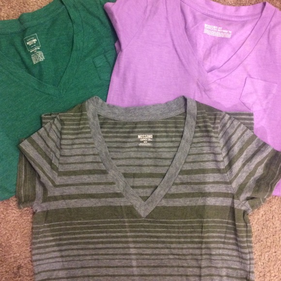 V neck bundle!