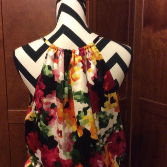 Tank top with appliqués - Picture 2 of 2