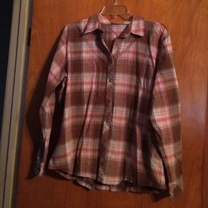Cute button up shirt great condition