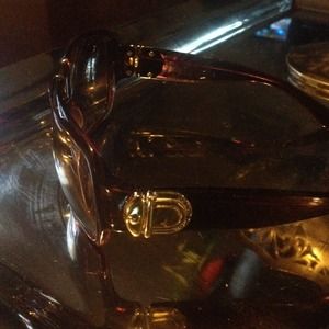 Marc Jacobs sun glases.