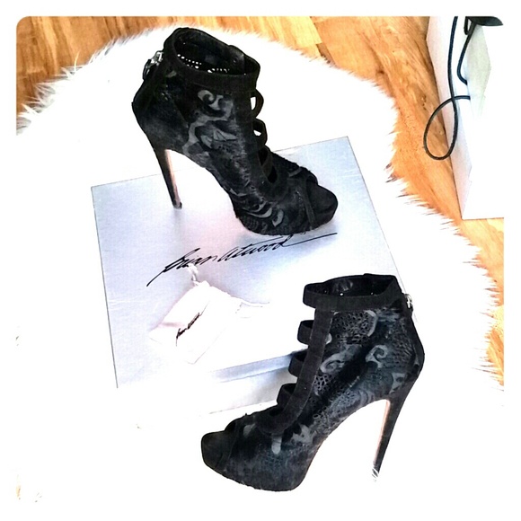 Authentic Brian Atwoods Peeptoe Bootie size 39.5 - Picture 1 of 4