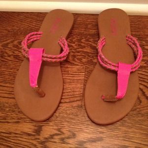 Hot pink faux patent mudd sandals