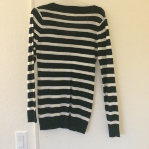 Forever 21 shirt - Picture 3 of 3