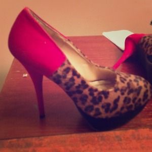 Cheetah print and red pumps