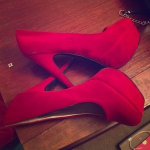 Rudy red pumps