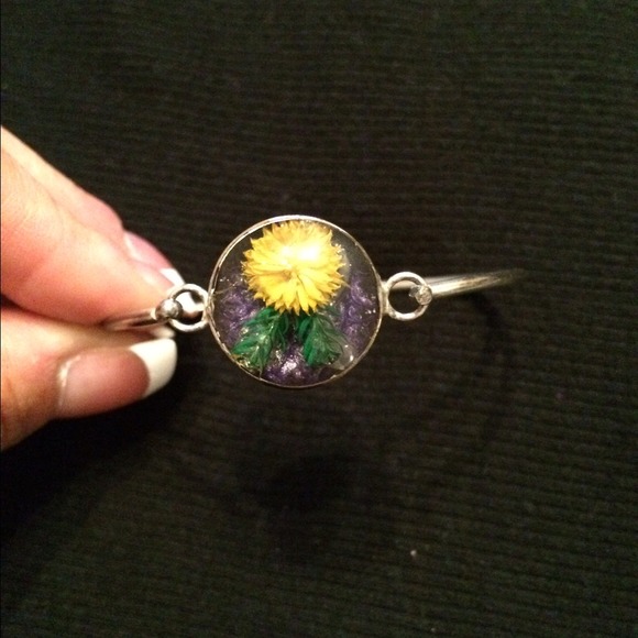 Sterling silver bangle