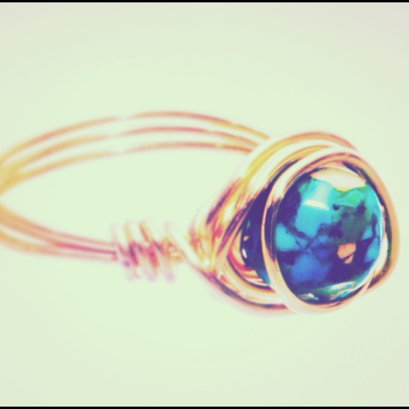 Golden Globe Wire Wrap Ring - Picture 1 of 3