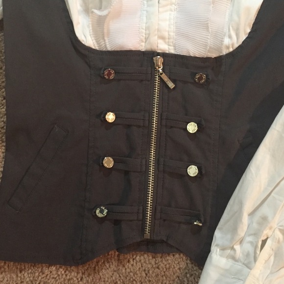 Top - Picture 2 of 3