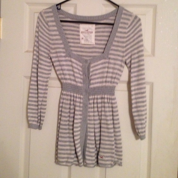 Hollister cardigan