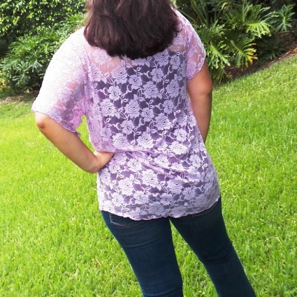 Lavanda lace blouse - Picture 2 of 2