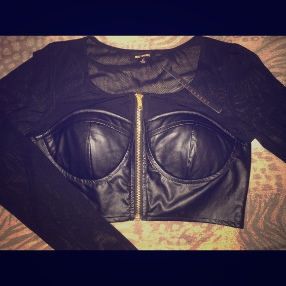 Black sheer Crop Top 😍