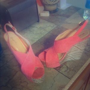 Size 10 pink wedges