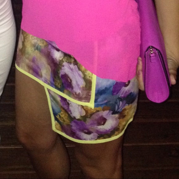 Floral print skirt