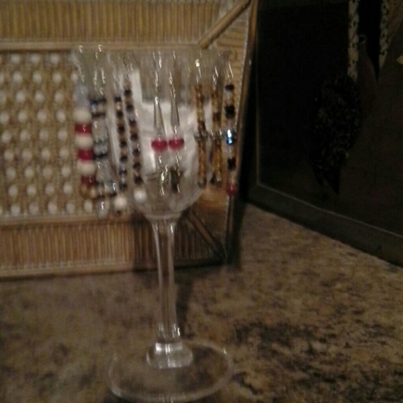 Miscellaneous earrings - Picture 3 of 4