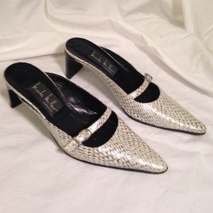 Nicole Miller Snakeskin  Mules Sz 6 1/2
