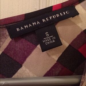 Banana Republic Tops - Banana Republic Patterned Silk Blouse Size Small Banana Republic Tops - Banana Republic Patterned Silk Blouse Size Small