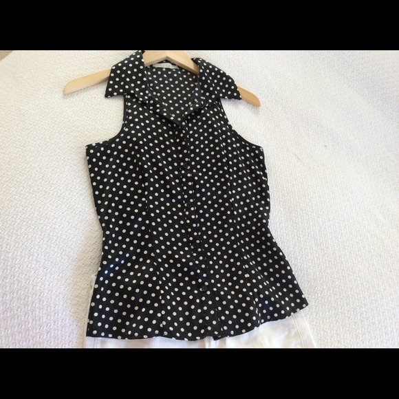 Cute Polka Dot Top. - Picture 1 of 4