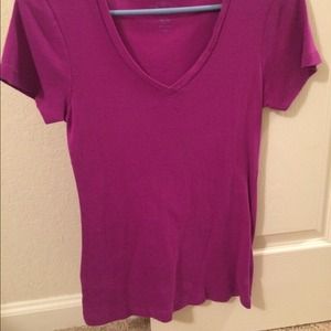 Old Navy Tops - Old Navy v neck tee, magenta Old Navy Tops - Old Navy v neck tee, magenta