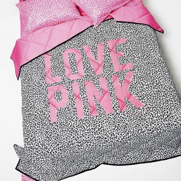 PINK Comforter!